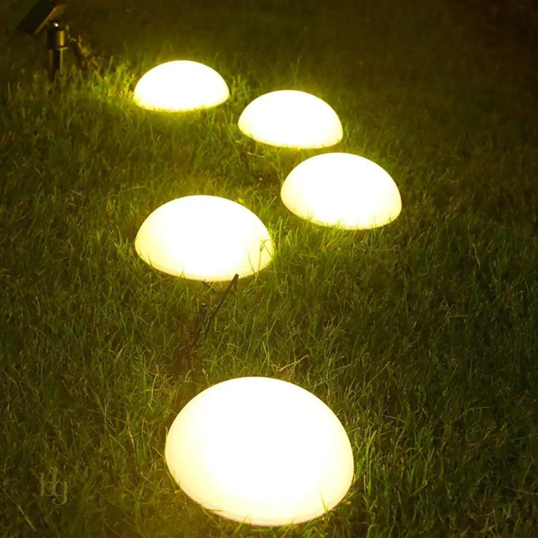 Luminária Solar de Jardim LED LuminaStar - Iluminação Decorativa 5 em 1 para Áreas Externas