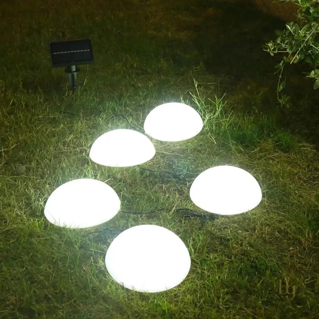 Luminária Solar de Jardim LED LuminaStar - Iluminação Decorativa 5 em 1 para Áreas Externas