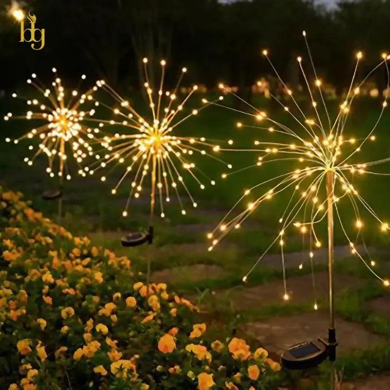 Luminária Solar para Jardim Fogos de Artifício Bigstock