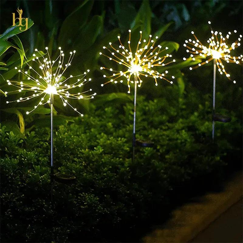 Luminária Solar para Jardim Fogos de Artifício Bigstock