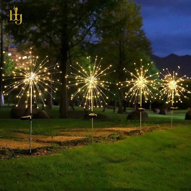 Luminária Solar para Jardim Fogos de Artifício Bigstock