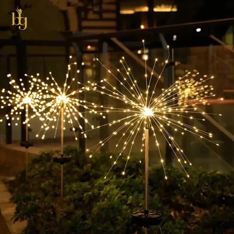 Luminária Solar para Jardim Fogos de Artifício Bigstock