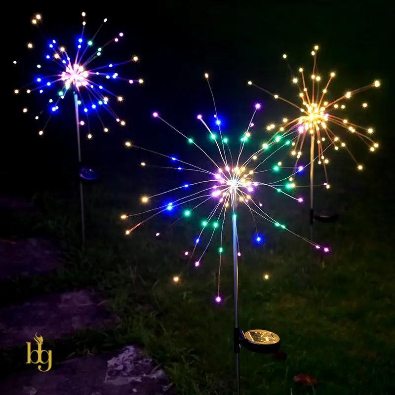 Luminária Solar para Jardim Fogos de Artifício Bigstock