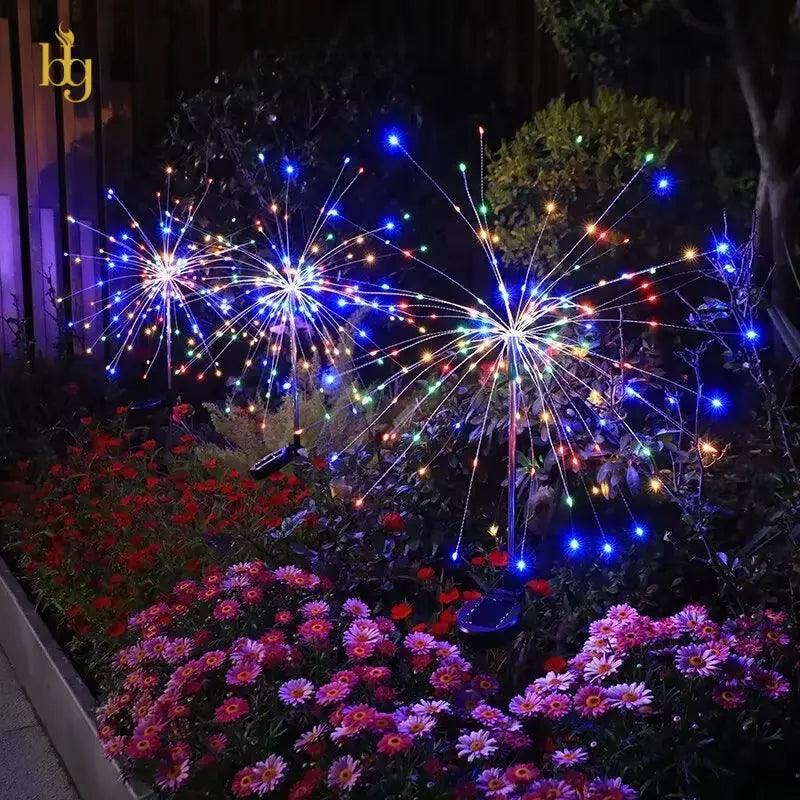 Luminária Solar para Jardim Fogos de Artifício Bigstock